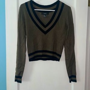 vintage style fitted cropped sweater